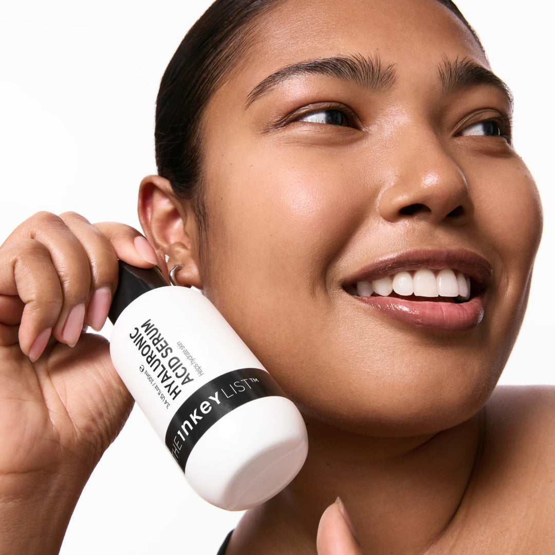 supersize-hyaluronic-acid-serum-100ml-r8 Model_01_64b04296-b217-47a3-b496-44b1f2acad0d.jpg
