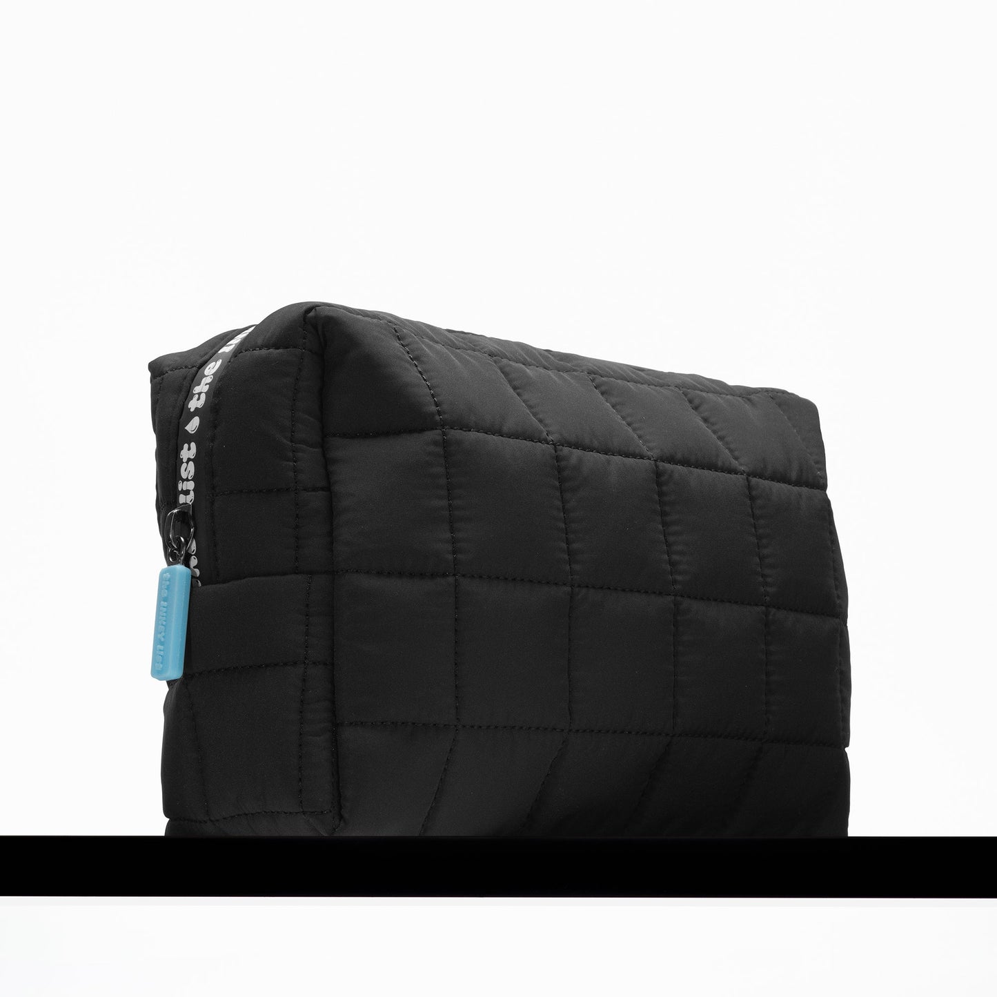 the-inkey-list-washbag-o9 washbag-hydration-05.jpg